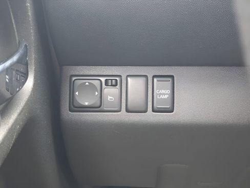 Used 2016 Nissan Frontier Desert Runner image 18