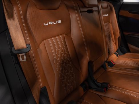 Used 2023 Lamborghini Urus S AWD/4WD image 82