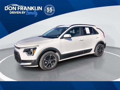Used 2024 Kia Niro EX image 1