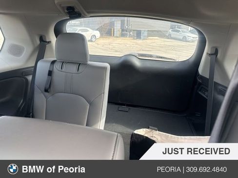 Used 2023 Honda Pilot Touring image 11