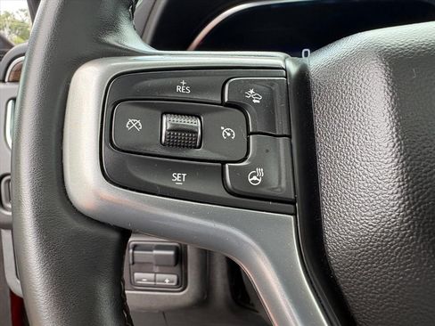 Used 2024 Chevrolet Suburban Premier w/ Premium Package AWD/4WD image 15