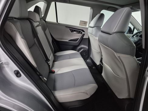 New 2025 Toyota RAV4 Limited image 32
