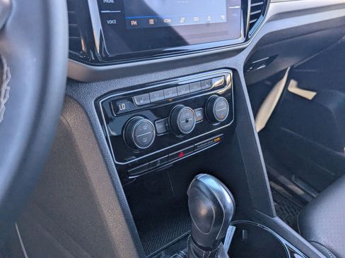 Used 2023 Volkswagen Atlas Cross Sport SE w/ Black Wheel Package image 22