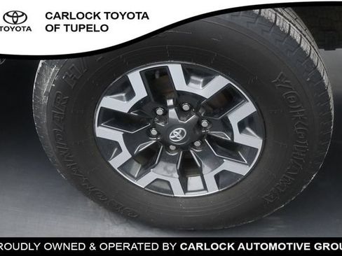 Used 2023 Toyota Tacoma TRD Off-Road AWD/4WD image 15