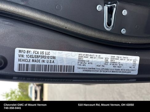 Used 2024 Jeep Wagoneer L Series II w/ Flexible Seating Group AWD/4WD image 32