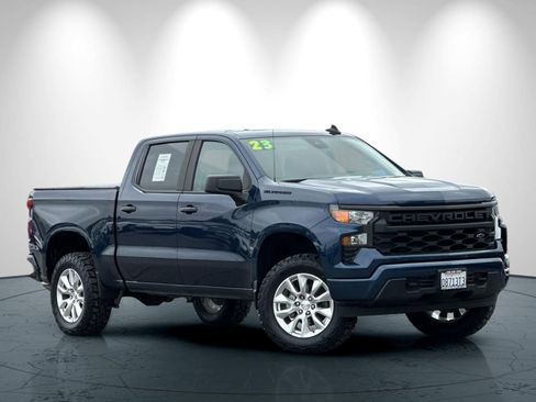 Used 2023 Chevrolet Silverado 1500 Custom w/ LPO, Dark Essentials Package image 2