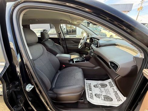 Used 2019 Hyundai Santa Fe SE image 30