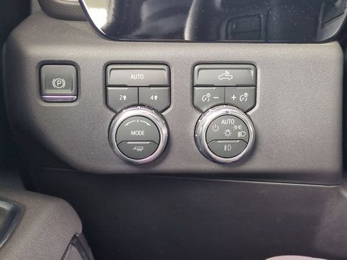 Certified 2026 GMC Sierra 1500 Elevation AWD/4WD image 24