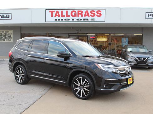 Used 2021 Honda Pilot Touring image 2