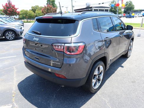Used 2018 Jeep Compass Limited w/ Navigation Group FWD image 4