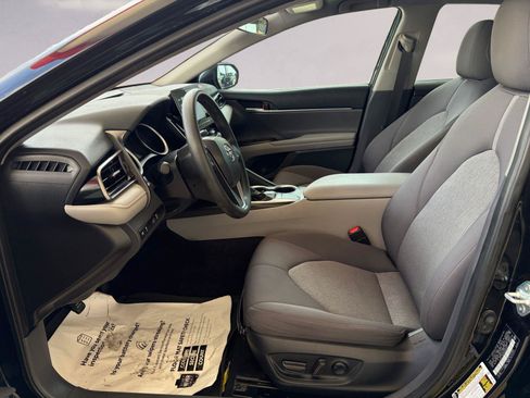 Used 2024 Toyota Camry LE FWD image 9