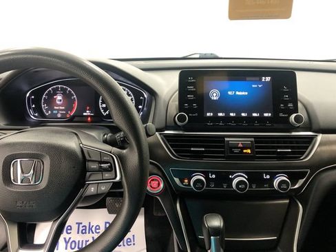 Used 2018 Honda Accord LX image 19