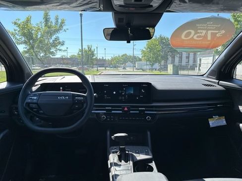 New 2026 Kia Sportage X-Line w/ X-Line Technology Package AWD/4WD image 3