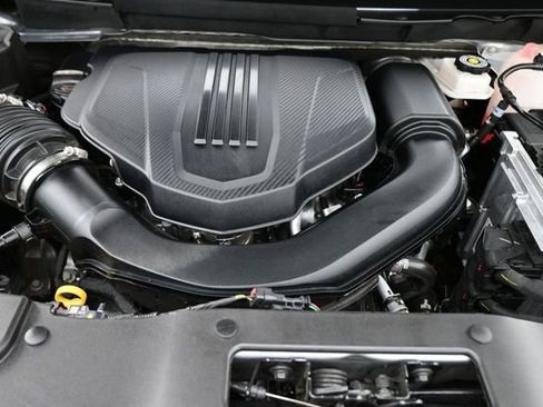 Used 2026 Chevrolet Traverse High Country FWD image 27