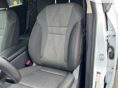 Certified 2025 Nissan Rogue SV AWD/4WD image 25