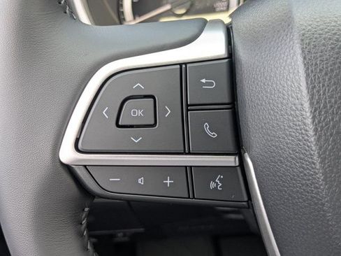 New 2026 Toyota Highlander XLE AWD/4WD image 30