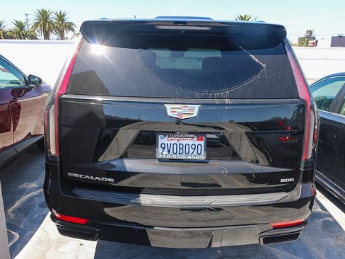 Used 2021 Cadillac Escalade Sport w/ Driver Assist Tech Package AWD/4WD image 13