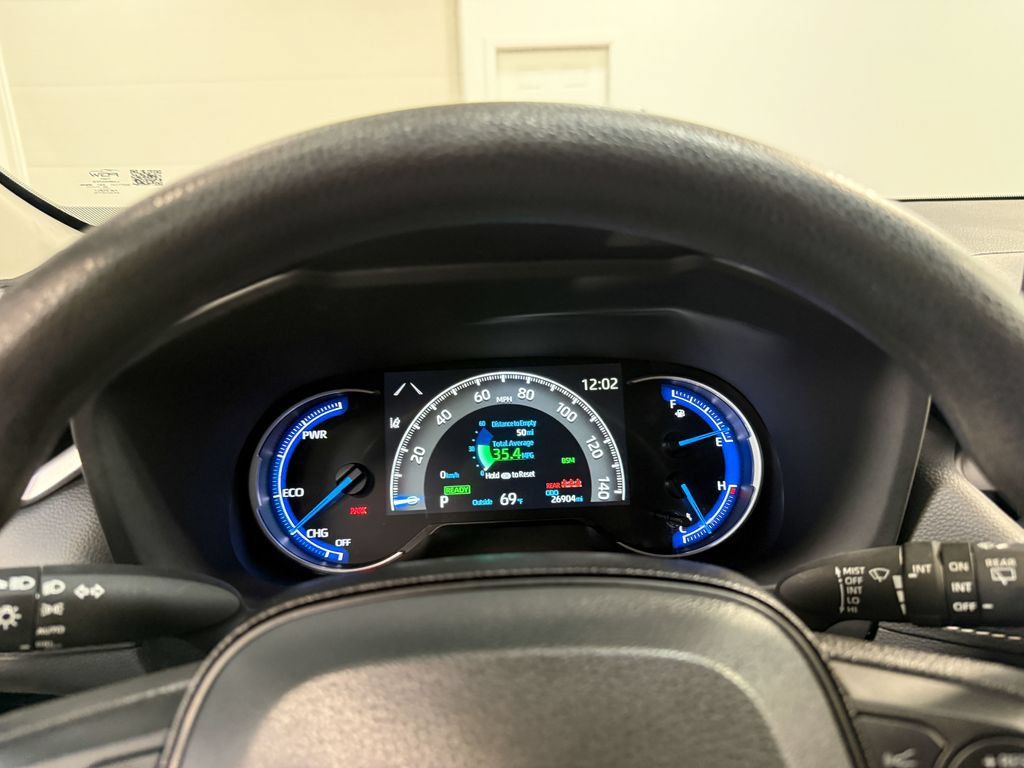 Used 2025 Toyota RAV4 XLE AWD/4WD image 76
