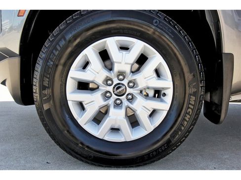 Certified 2024 Nissan Frontier SV w/ SV Convenience Package image 29