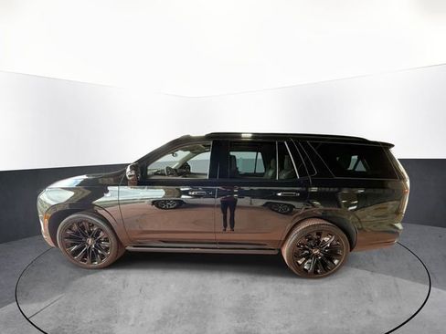 Used 2025 Cadillac Escalade Sport Platinum image 4