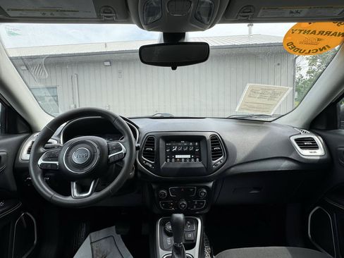 Used 2020 Jeep Compass Sport AWD/4WD image 14