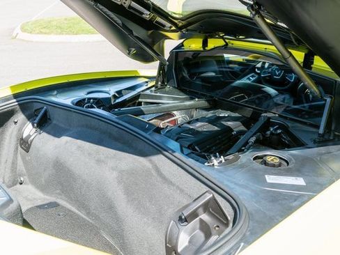 Used 2024 Chevrolet Corvette Stingray Coupe w/ Z51 Performance Package RWD image 22
