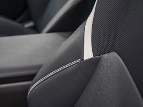 Used 2025 Toyota Camry SE image 19