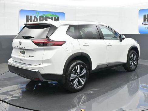 Used 2024 Nissan Rogue SL image 5