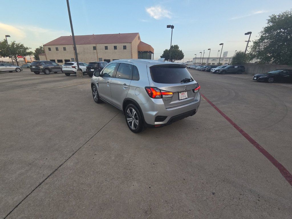 Used 2025 Mitsubishi Outlander Sport SE AWD/4WD image 8
