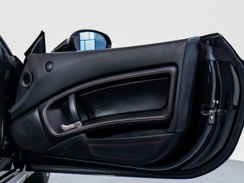 Used 2014 Ferrari California image 47