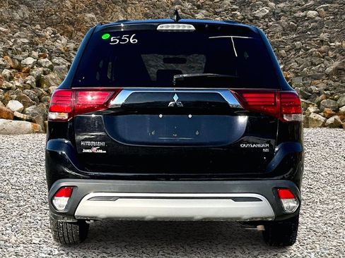 Used 2019 Mitsubishi Outlander SE image 4