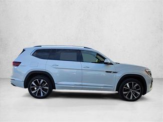 Used 2025 Volkswagen Atlas SEL Premium R-Line AWD/4WD video 4