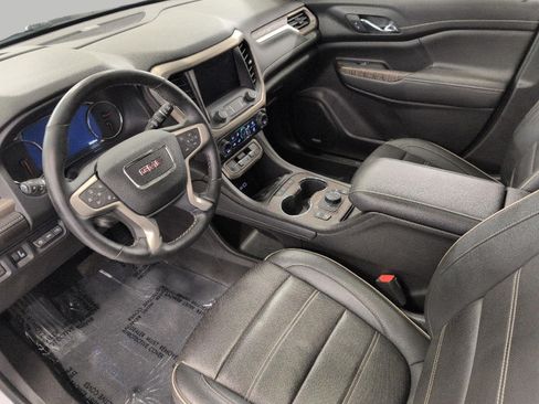 Used 2023 GMC Acadia Denali w/ Denali Ultimate Package AWD/4WD image 10