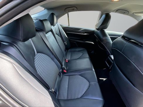 Used 2024 Toyota Camry SE FWD image 17