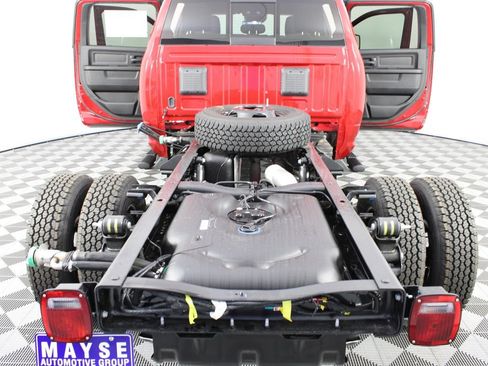 New 2026 RAM 3500 Tradesman AWD/4WD image 18
