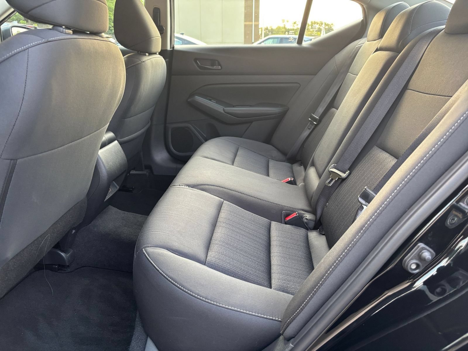 Used 2025 Nissan Altima 2.5 SV FWD image 24