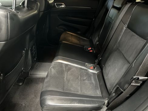 Used 2018 Jeep Grand Cherokee Altitude AWD/4WD image 31