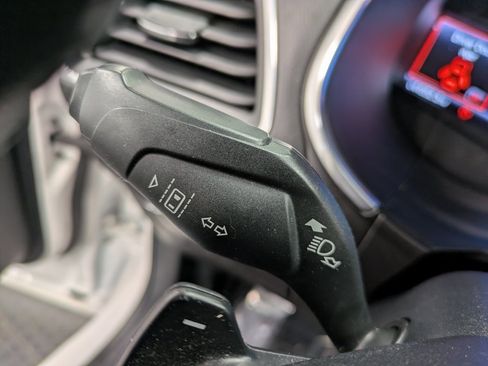 Used 2019 Ford Edge Titanium w/ Equipment Group 301A image 17