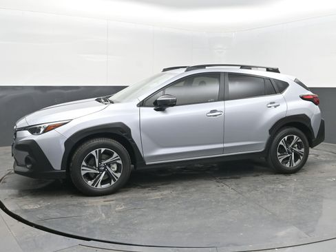 Used 2025 Subaru Crosstrek 2.0i Premium w/ Crosstrek Mirror Package image 5