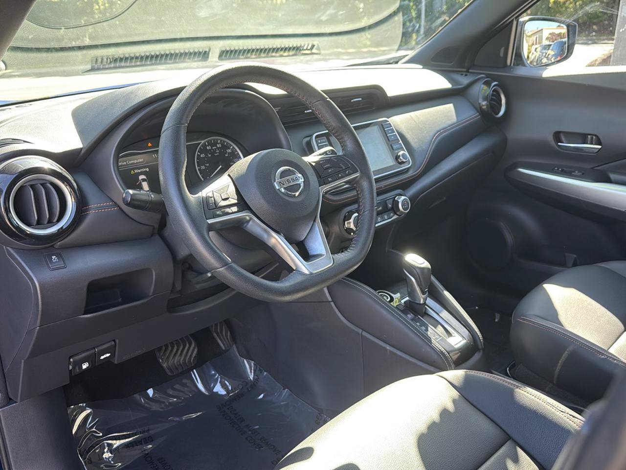 Used 2019 Nissan Kicks SR w/ SR Premium Package FWD image 10