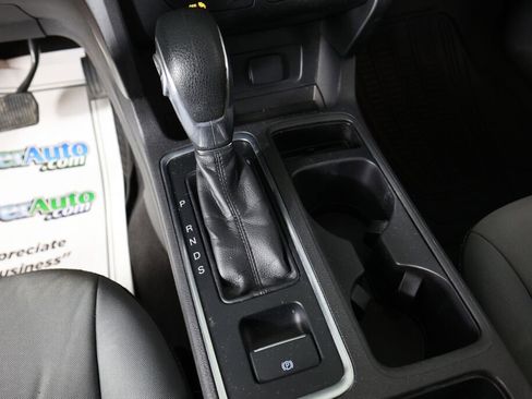 Used 2019 Ford Escape S image 37