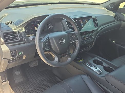 Used 2024 Honda Passport TrailSport image 13