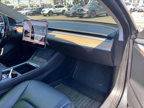 Used 2023 Tesla Model 3 Standard Range RWD image 18