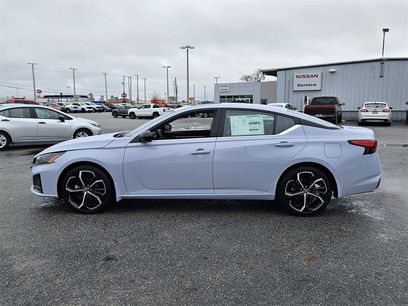 New 2025 Nissan Altima 2.5 SR