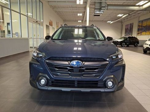 Certified 2025 Subaru Outback Premium image 2