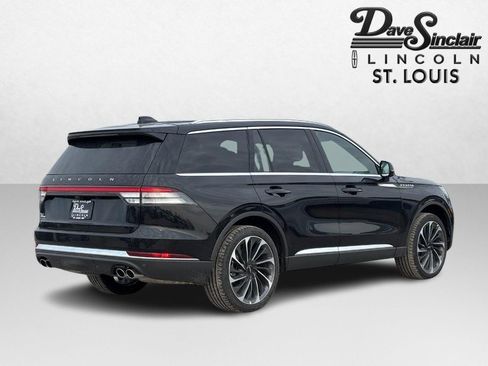 New 2026 Lincoln Aviator Reserve image 3