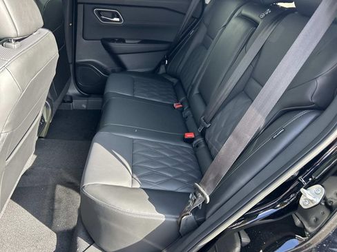 New 2026 Nissan Rogue Platinum w/ Platinum Premium Package AWD/4WD image 18