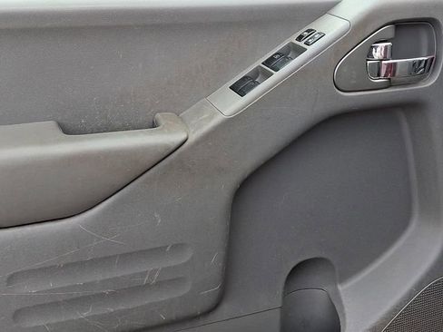 Used 2016 Nissan Frontier SV w/ SV Value Truck Package image 13