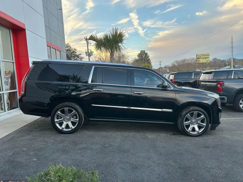 Used 2015 Cadillac Escalade ESV Premium image 8