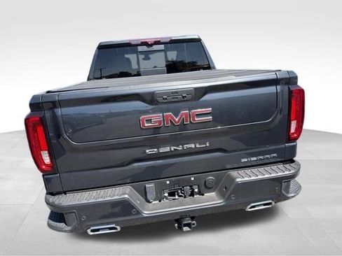 Used 2021 GMC Sierra 1500 Denali w/ Denali Ultimate Package AWD/4WD image 11